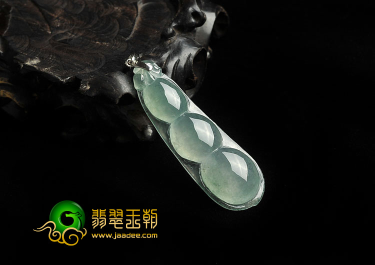 冰种晴水缅甸翡翠A货四季豆挂件