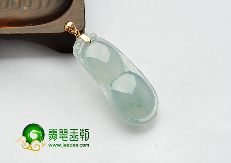 冰种晴水缅甸翡翠A货四季豆挂件