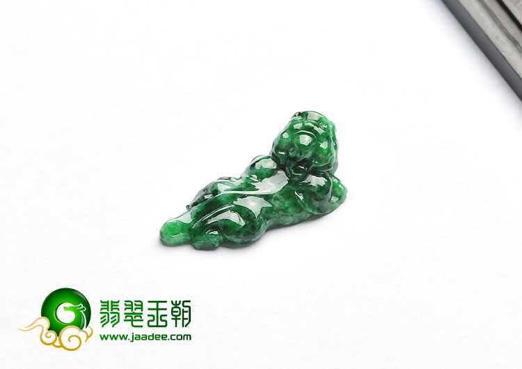 细糯种癣加绿缅甸翡翠A货貔貅挂件