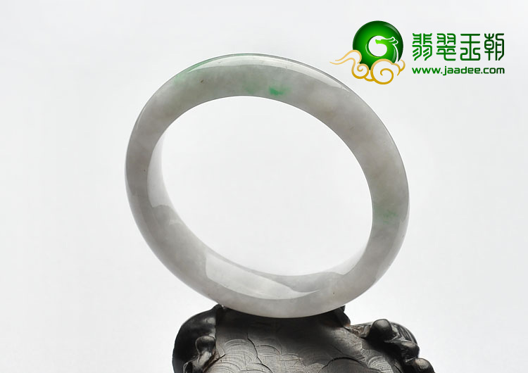 糯冰种飘翠缅甸翡翠A货手镯（54.8mm）