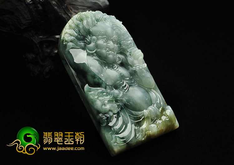 糯冰种飘花略带黄翡缅甸翡翠A货降龙罗汉挂件