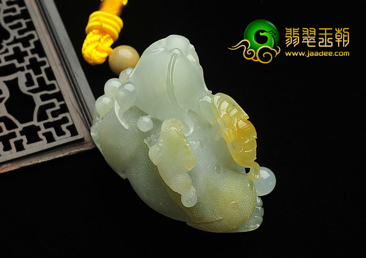 糯冰种晴水黄翡缅甸翡翠A货貔貅手玩件