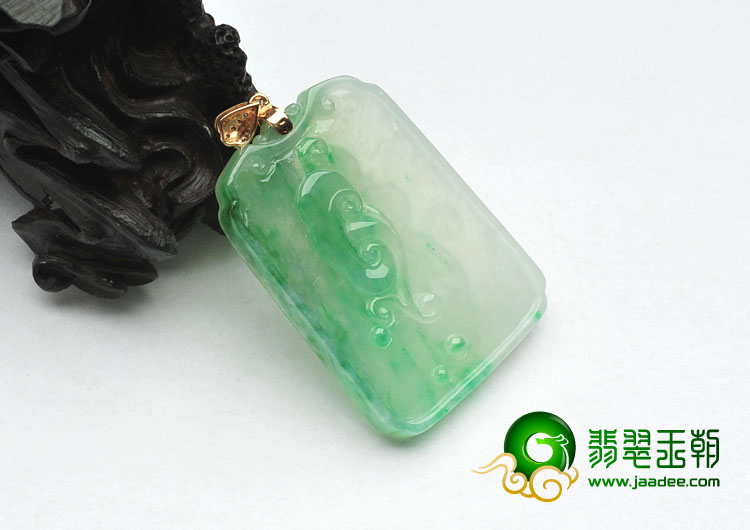 糯冰种飘翠缅甸翡翠A货年年有余挂件