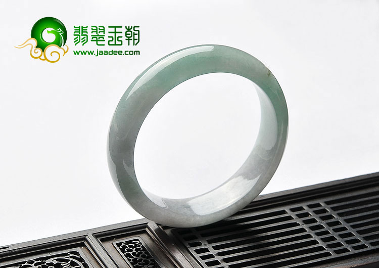 糯冰种晴水缅甸翡翠A货手镯（57.4mm）