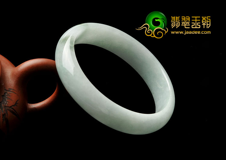 糯冰种飘花缅甸翡翠A货手镯（58.6mm）