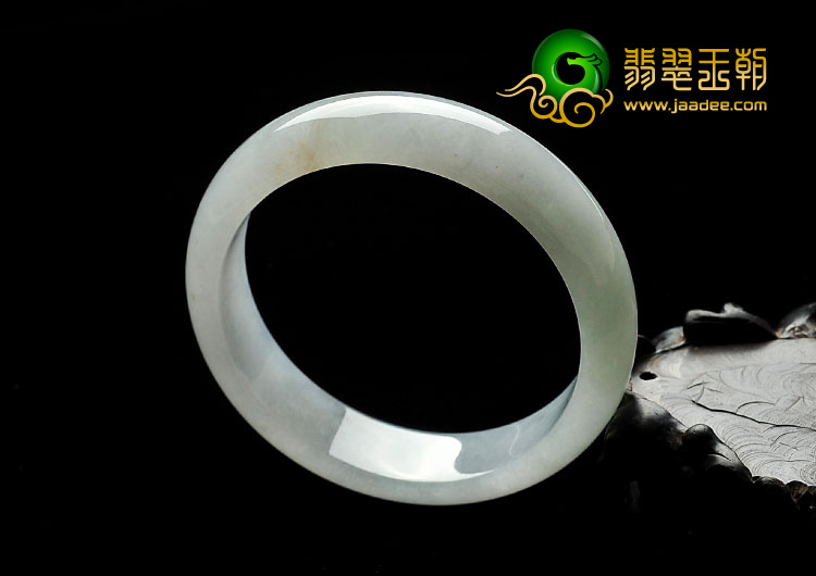 糯冰种晴水缅甸翡翠A货手镯（58.8mm）