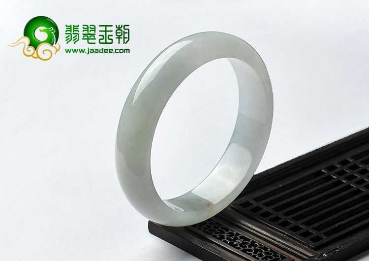 糯冰种晴水缅甸翡翠A货手镯（58.8mm）