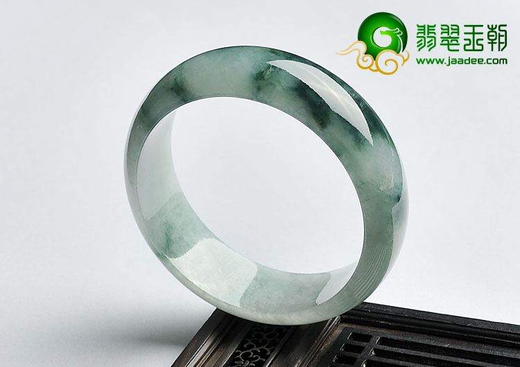 糯冰种飘花缅甸翡翠A货手镯（58mm）