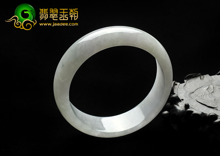 糯冰种晴水缅甸翡翠A货手镯（58.7mm）