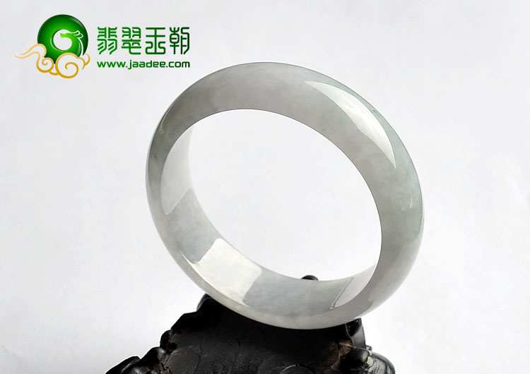 糯冰种晴水缅甸翡翠A货手镯（58.7mm）
