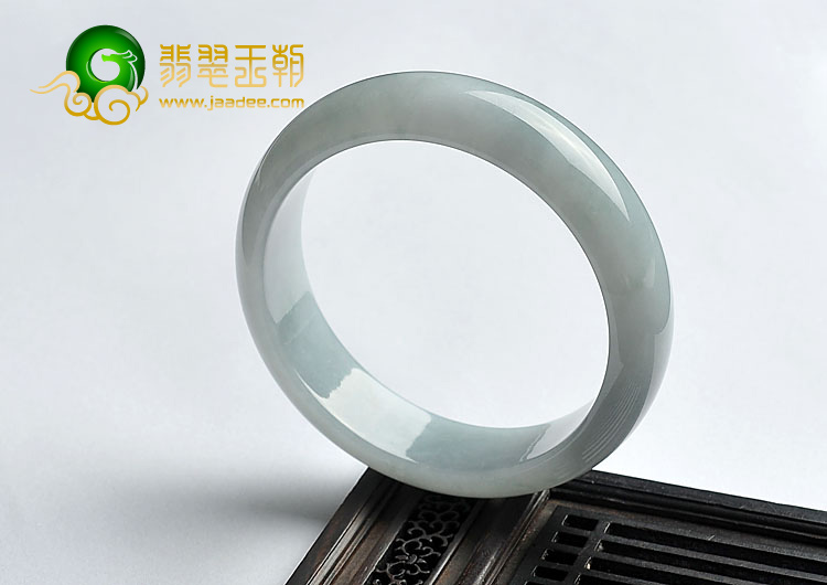糯冰种晴水缅甸翡翠A货手镯（58.8mm）