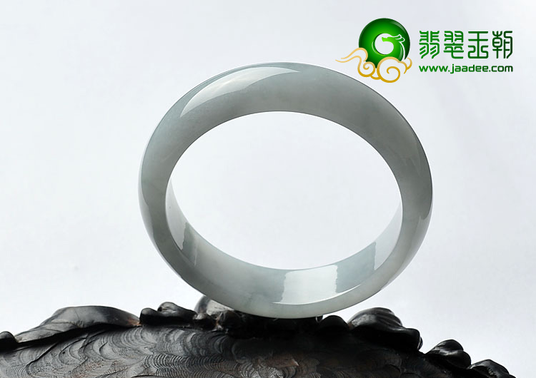 糯冰种晴水缅甸翡翠A货手镯（58.8mm）