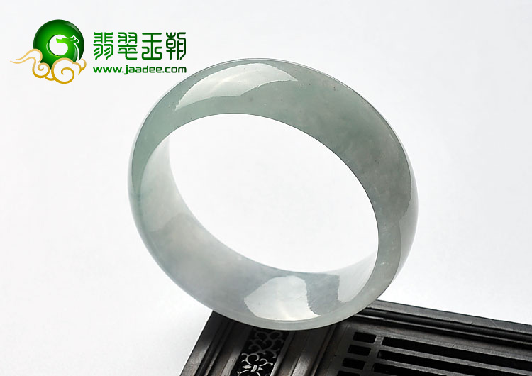糯冰种晴水缅甸翡翠A货手镯（56.8mm）