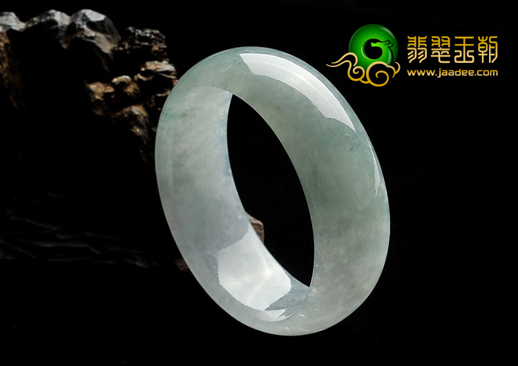 糯冰种晴水缅甸翡翠A货手镯（56.8mm）