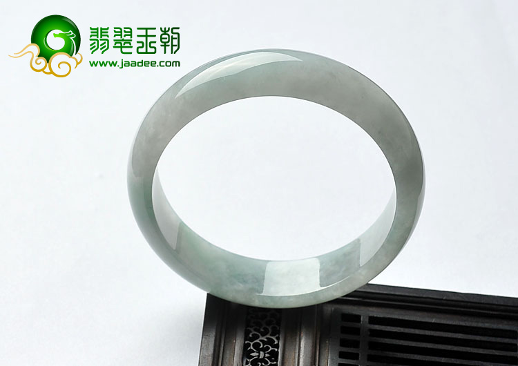糯冰种晴水缅甸翡翠A货手镯（61.8mm）