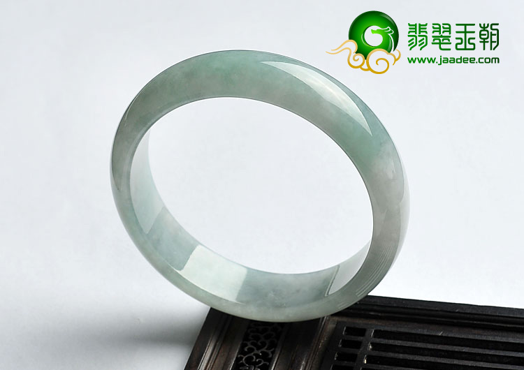 糯冰种晴水缅甸翡翠A货手镯（61.8mm）