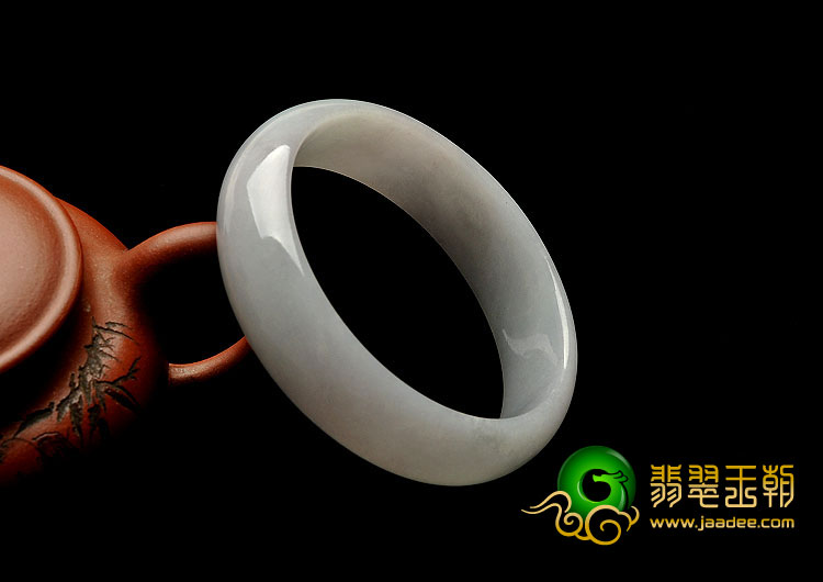 糯冰种晴水缅甸翡翠A货手镯（56.8mm）