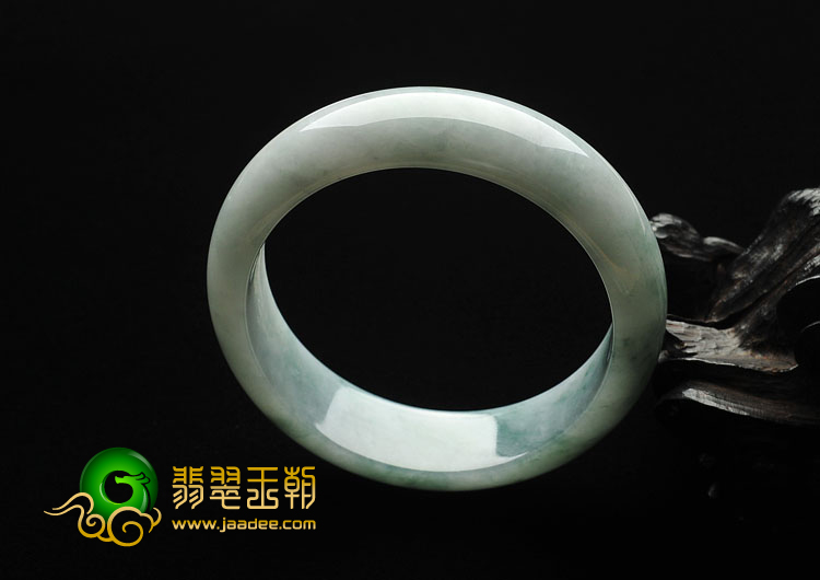 糯冰种飘花缅甸翡翠A货手镯（60.1mm）