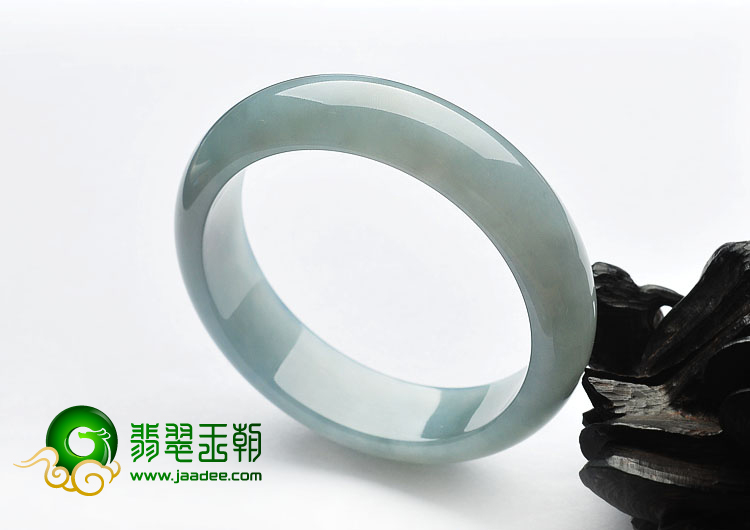 糯冰种晴水缅甸翡翠A货手镯（59.2mm）