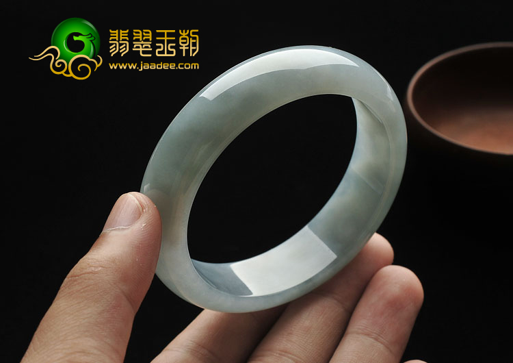 糯冰种晴水缅甸翡翠A货手镯（59.2mm）