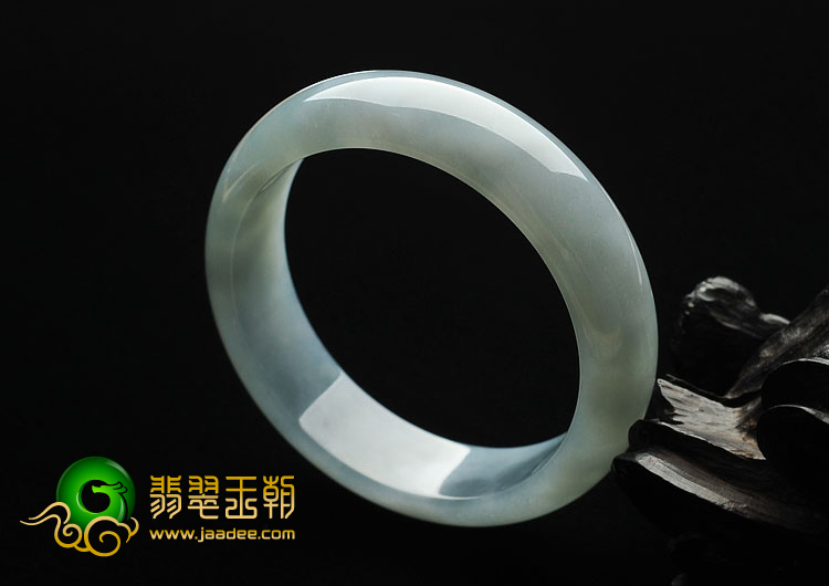 糯冰种晴水缅甸翡翠A货手镯（59.2mm）