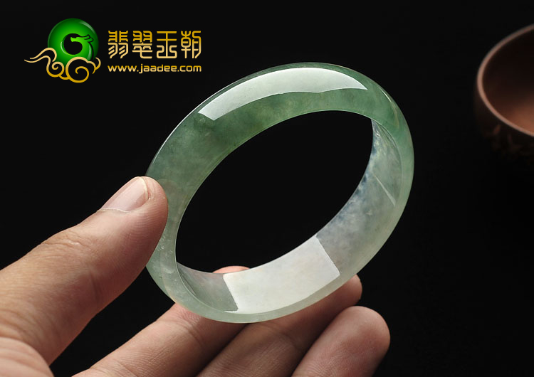 冰种晴水缅甸翡翠A货贵妃镯（55.1mm-50.4mm）