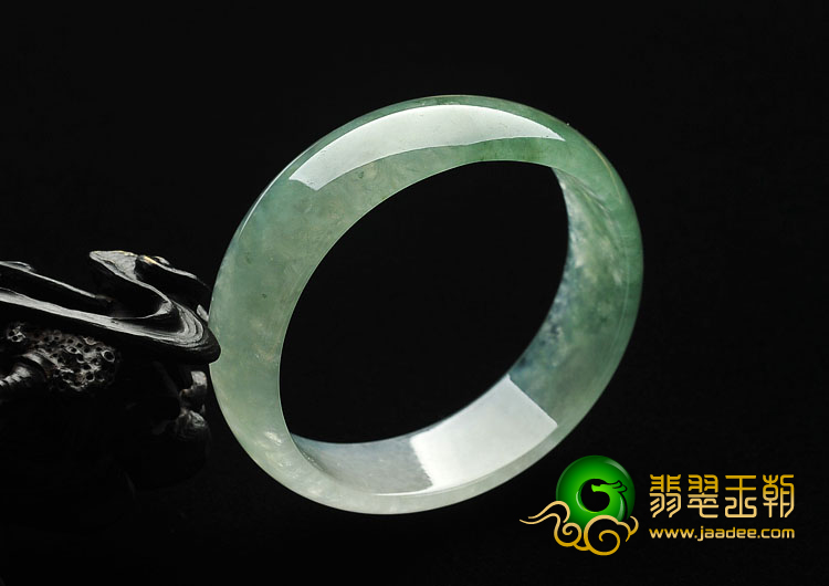 冰种晴水缅甸翡翠A货贵妃镯（55.1mm-50.4mm）