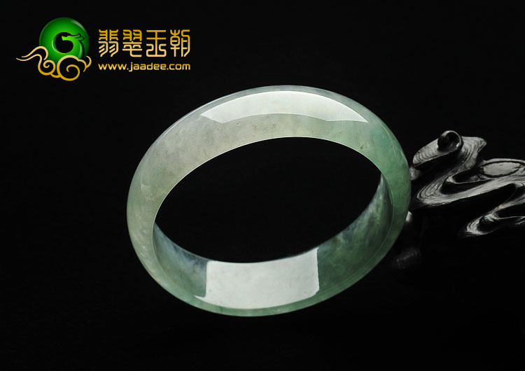 冰种晴水缅甸翡翠A货贵妃镯（55.1mm-50.4mm）