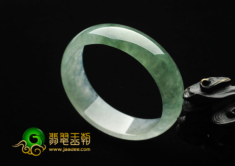 冰种晴水缅甸翡翠A货贵妃镯（55.1mm-50.4mm）