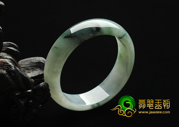 糯冰种飘花缅甸翡翠A货手镯（59mm）