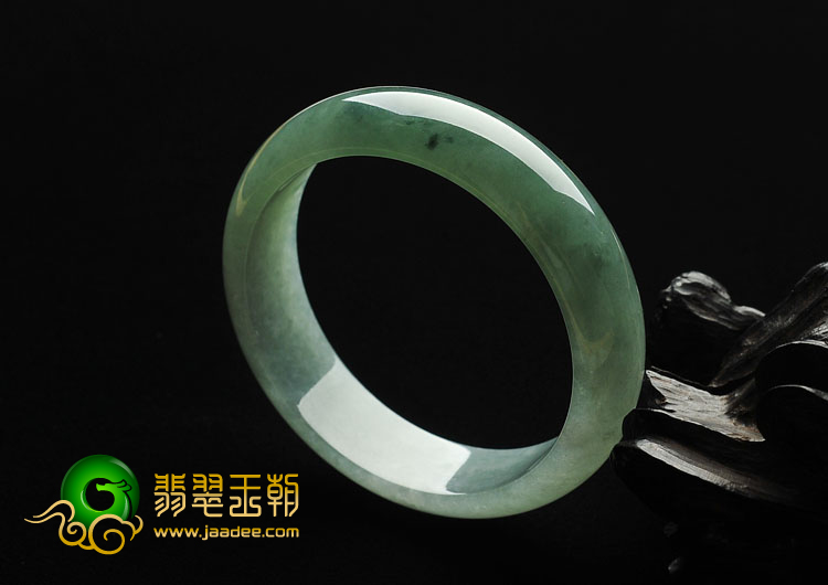 糯冰种晴水缅甸翡翠A货手镯（58.6mm）