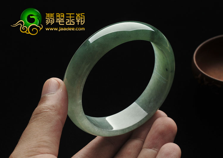 糯冰种晴水缅甸翡翠A货手镯（58.6mm）