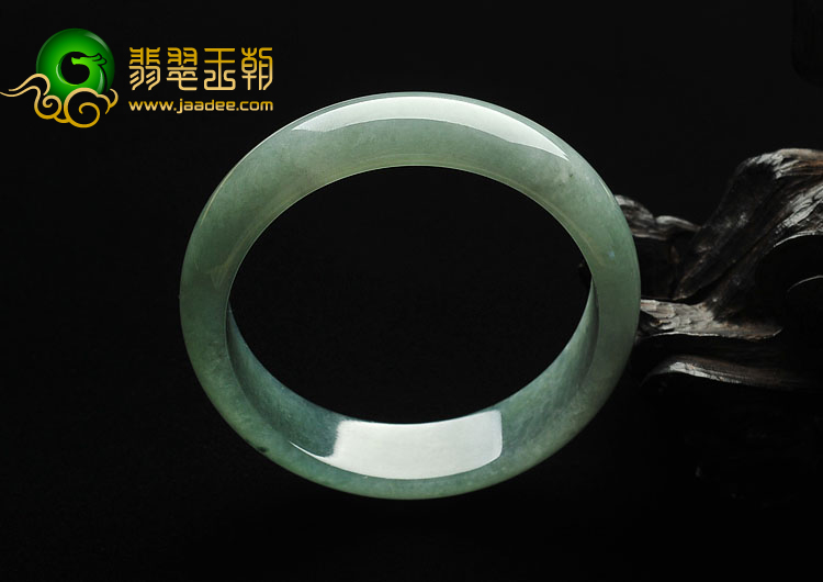 糯冰种晴水缅甸翡翠A货手镯（58.6mm）