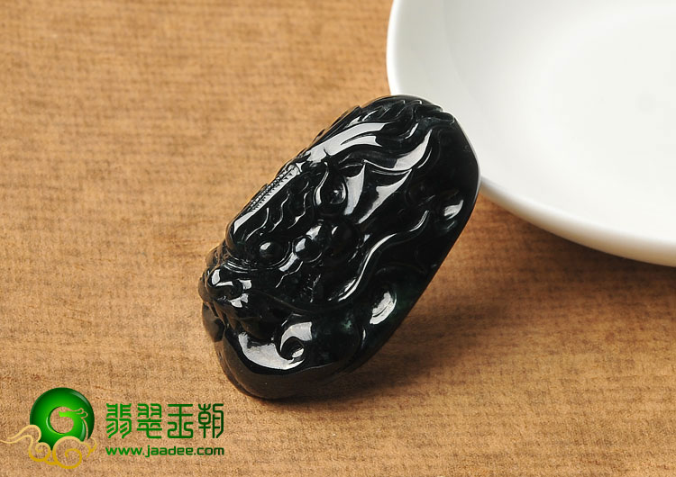 冰种墨翠缅甸翡翠A货龙头挂件