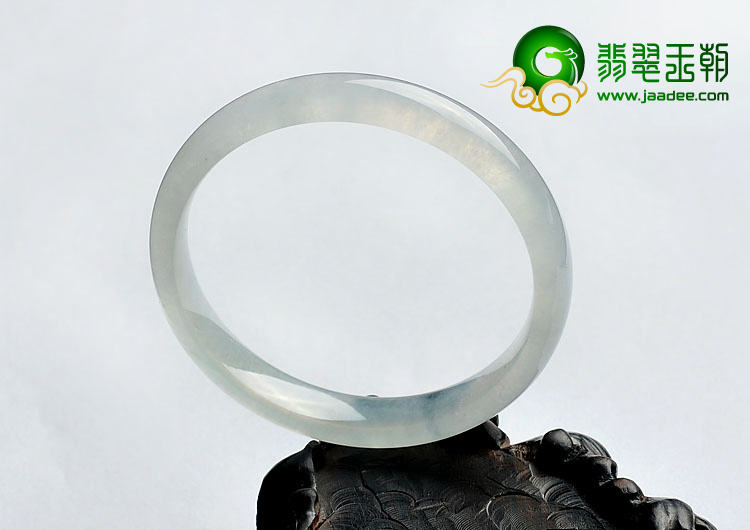冰种淡晴水缅甸翡翠A货手镯（57.6mm）