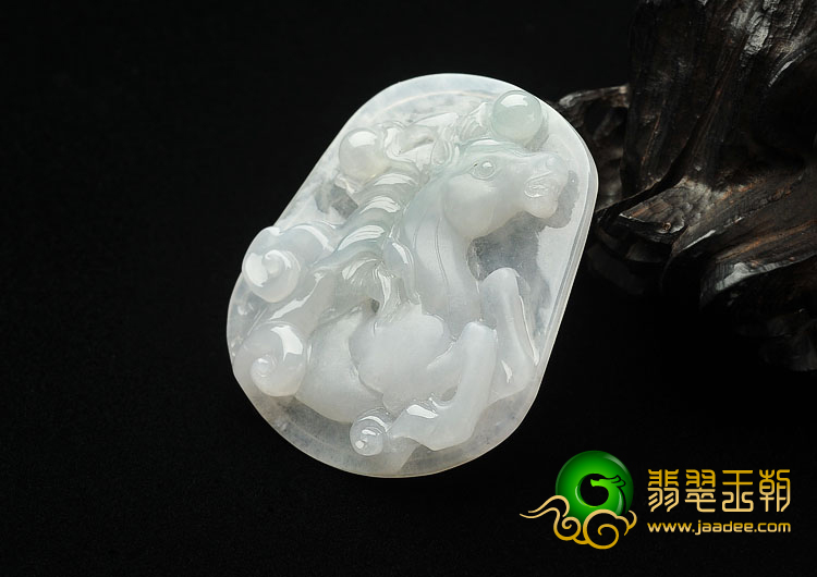 冰种晴水缅甸翡翠A货马到成功挂件