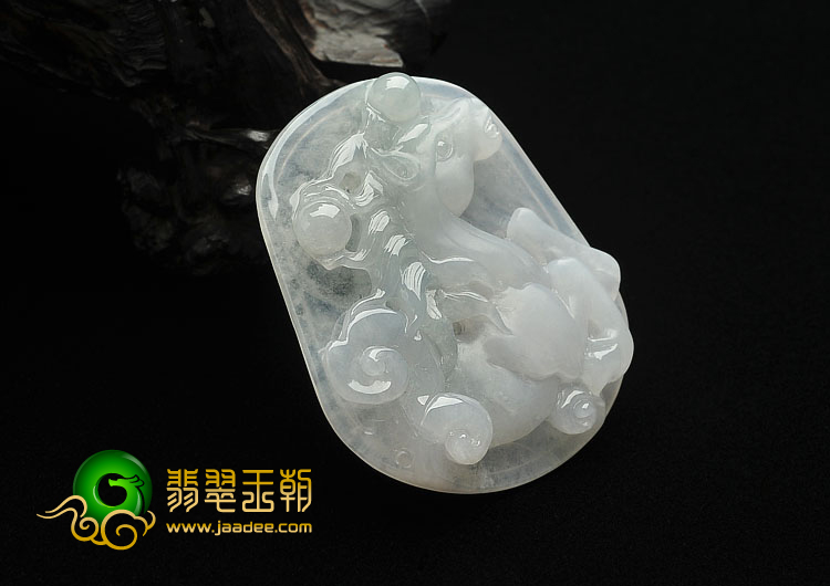 冰种晴水缅甸翡翠A货马到成功挂件