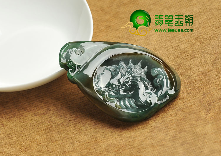 糯冰种黄加绿缅甸翡翠A货龙凤牌挂件