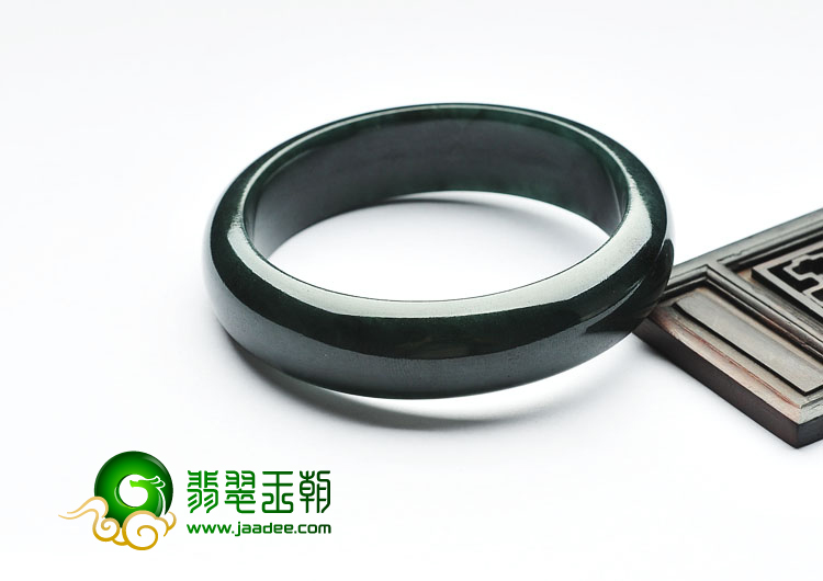 冰种油青缅甸翡翠A货手镯（55.6mm）