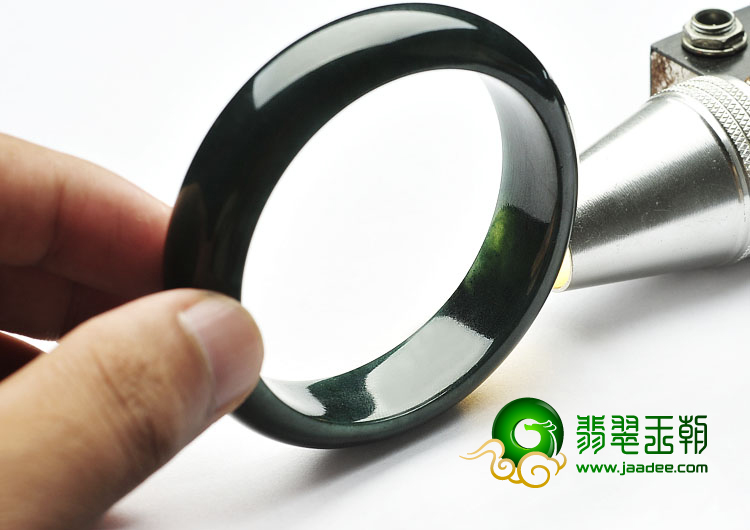 冰种油青缅甸翡翠A货手镯（55.6mm）