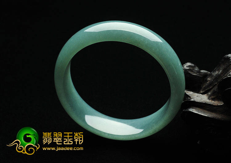 糯冰种绿晴水缅甸翡翠A货手镯（59.5mm）