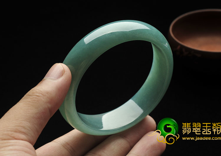 糯冰种绿晴水缅甸翡翠A货手镯（59.5mm）