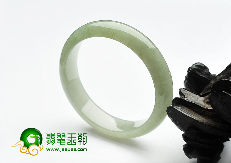 糯冰种晴水缅甸翡翠A货手镯（52.8mm）