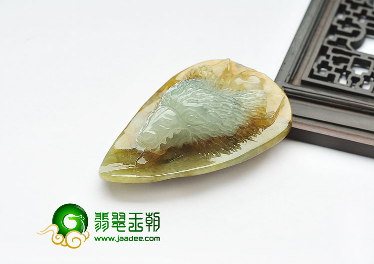 糯冰种褐黄翡略飘花缅甸翡翠A货狼首挂件