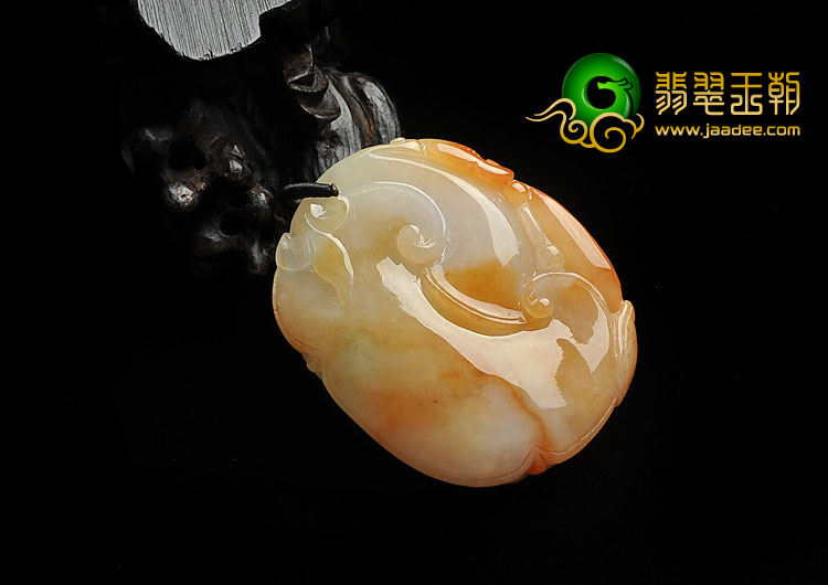 糯冰种红黄翡缅甸翡翠A货玉兔挂件