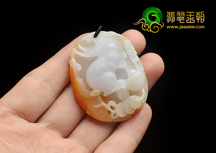 糯冰种红黄翡缅甸翡翠A货玉兔挂件