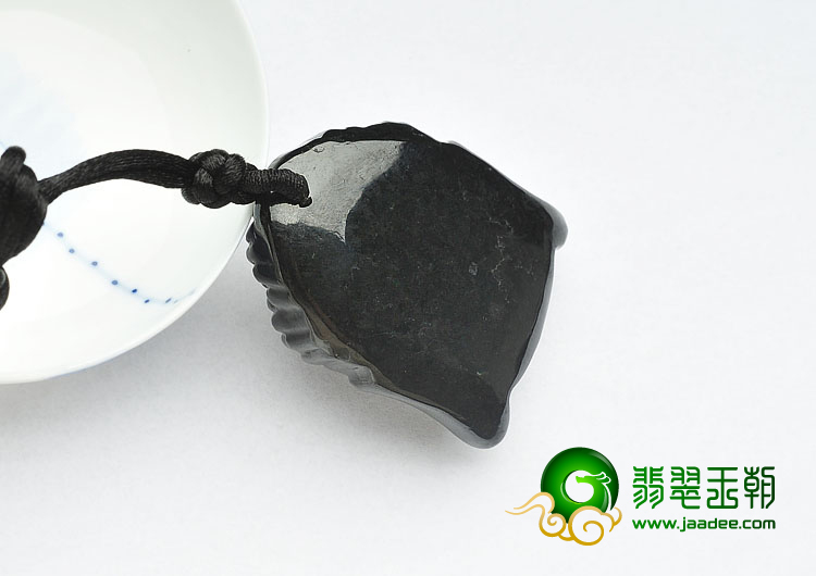 细糯种墨翠缅甸翡翠A货释迦牟尼挂件