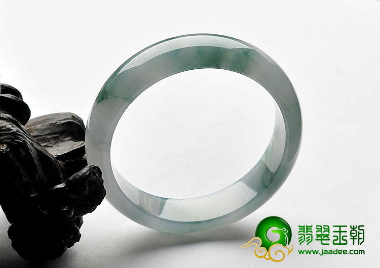糯冰种飘花缅甸翡翠A货手镯（59.5mm）