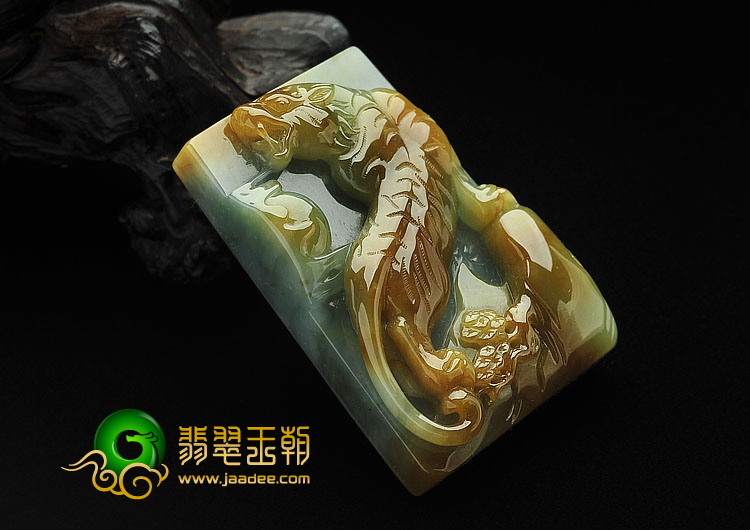 糯冰种晴水褐黄翡缅甸翡翠A货虎啸山林挂件