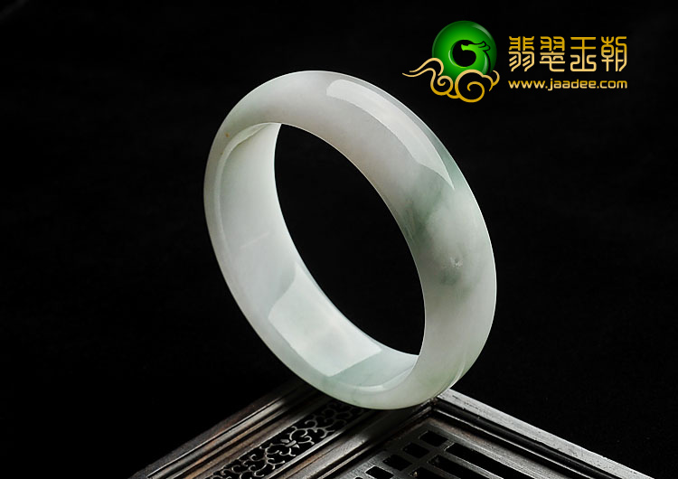 糯冰种飘花缅甸翡翠A货手镯（56.7mm）